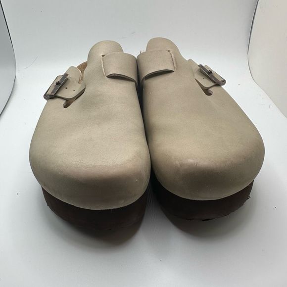 CUSHIONAIRE Women's Cork Footbed Platform Clog 7 SAND - Picture 2 of 7